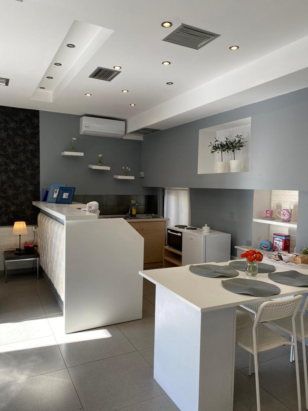 Apollonio Upper View Suites Corinth 외부 사진